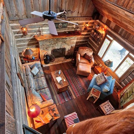 Log Cabin At Old Glory Ranch Βίλα Wimberley Εξωτερικό φωτογραφία