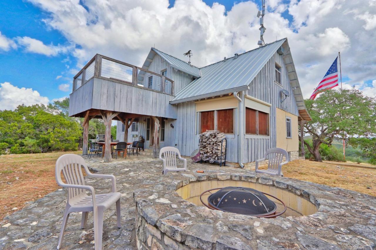 Log Cabin At Old Glory Ranch Βίλα Wimberley Εξωτερικό φωτογραφία