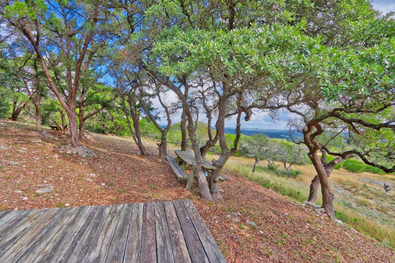 Log Cabin At Old Glory Ranch Βίλα Wimberley Εξωτερικό φωτογραφία