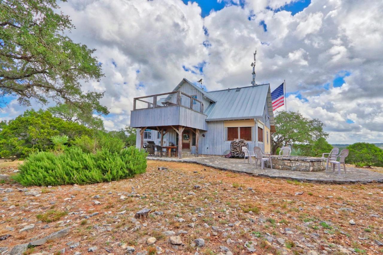 Log Cabin At Old Glory Ranch Βίλα Wimberley Εξωτερικό φωτογραφία