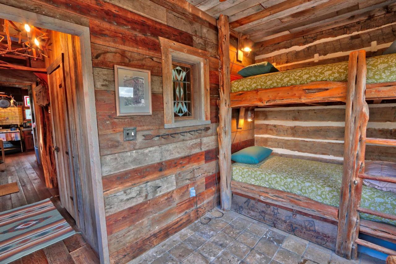 Log Cabin At Old Glory Ranch Βίλα Wimberley Εξωτερικό φωτογραφία
